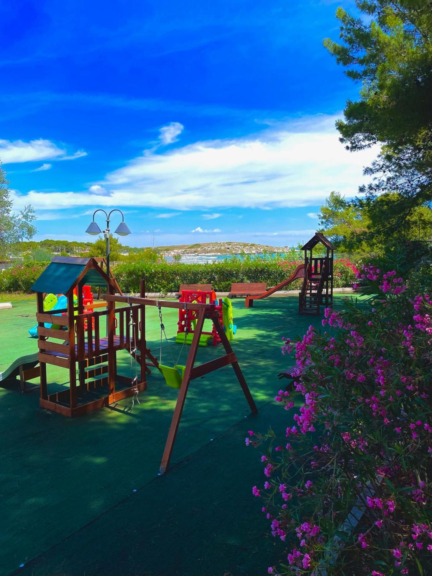 Villaggio La Giara Весте Екстериор снимка
