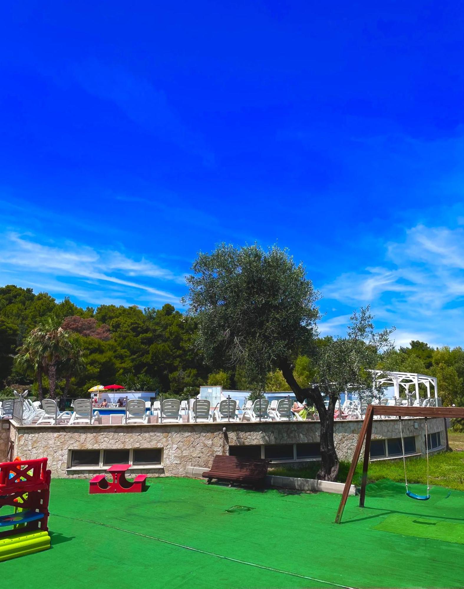 Villaggio La Giara Весте Екстериор снимка