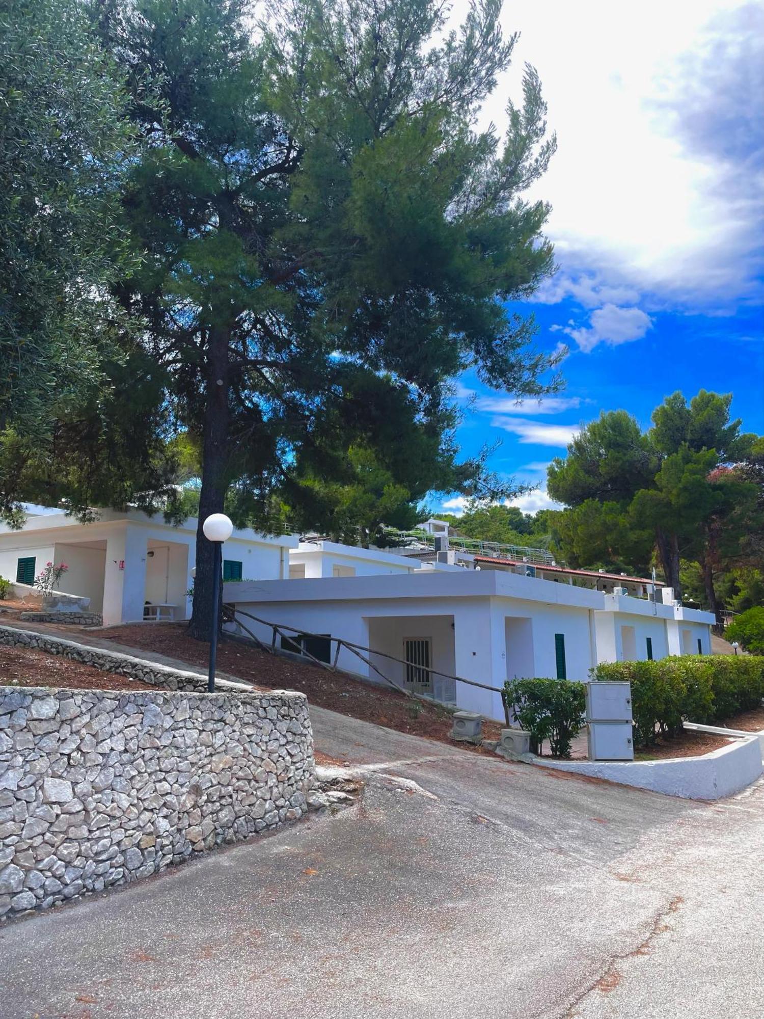 Villaggio La Giara Весте Екстериор снимка