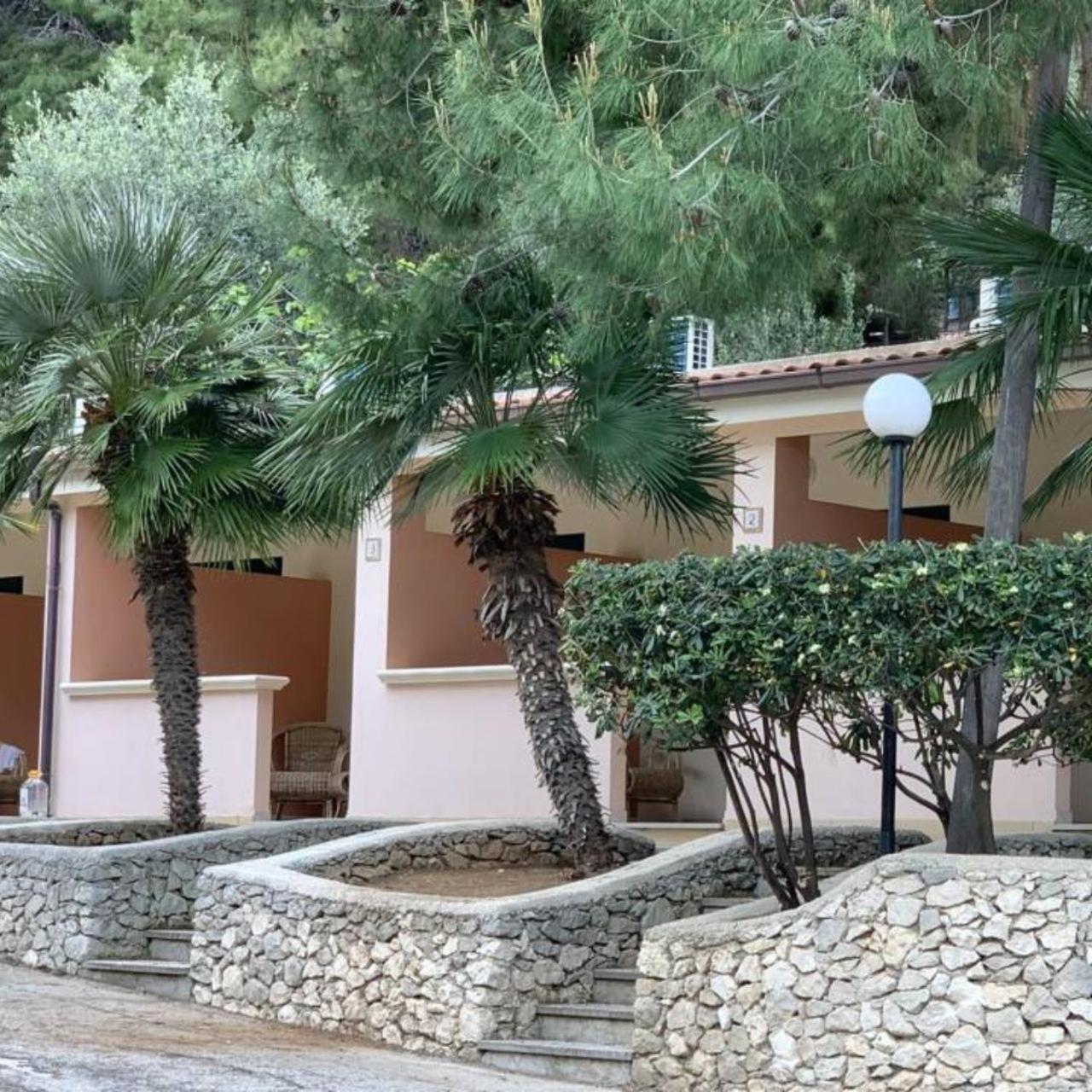 Villaggio La Giara Весте Екстериор снимка